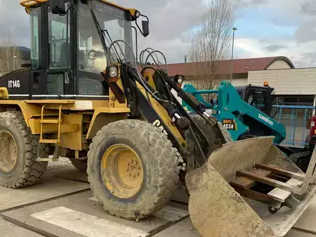 Kolové nakladače 1998 Caterpillar IT14G (3)