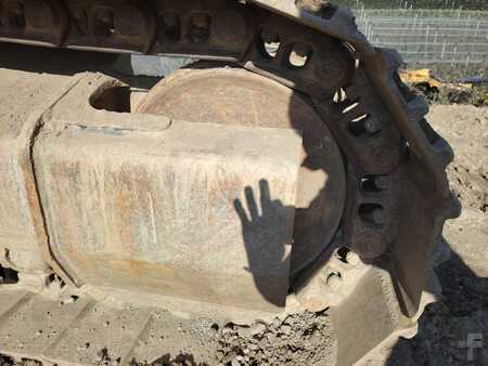 Korečková rýpadla 2020 Caterpillar 323FSA (16)