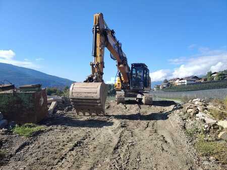 Korečková rýpadla 2020 Caterpillar 323FSA (2)