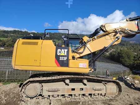 Korečková rýpadla 2020 Caterpillar 323FSA (3)