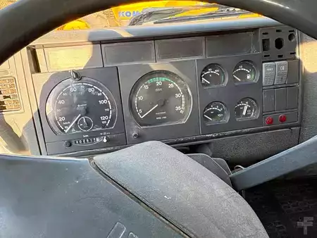 Náklaďák 1998 Iveco 100E15 (8)