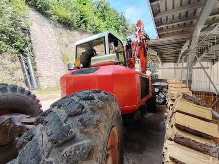 Outro 2010 Euromach R105-4WD (5)