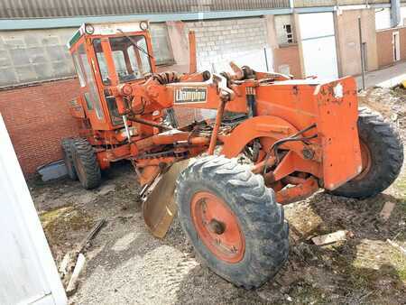 Gradere 1985 Champion D720 (6)