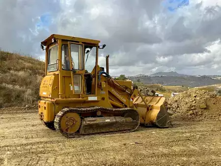 Nakládací pásová vozidla 1989 Fiat-Hitachi FL7 (1)