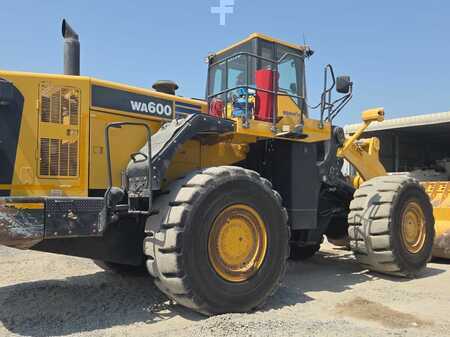 Kerekes rakodó 2021 Komatsu WA600-6R (3)