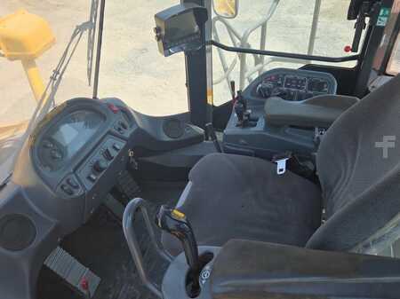 Kerekes rakodó 2021 Komatsu WA600-6R (5)