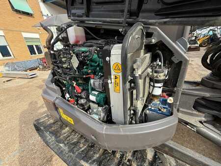 Minibagry 2024 Volvo ECR58F (7)