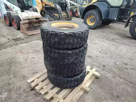Kompakt lastare 2003 Komatsu SK815-5 (18)