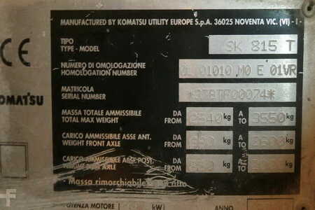 Kompaktlader 2003 Komatsu SK815-5 (8)