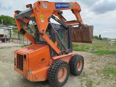 Kompaktní nakladače 2001 Fiat-Hitachi SL55B (4)