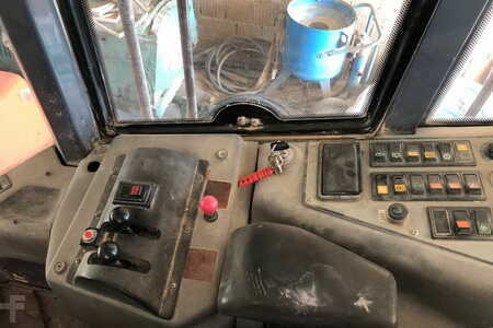 Pyöräkuormaajat 2000 Fiat-Hitachi W190 (5)