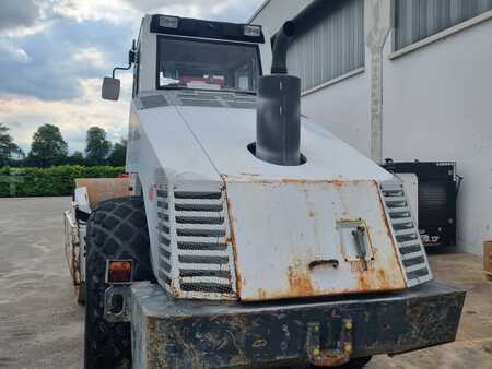 Enkelt tromlekomprimator 2003 BOMAG BW216D3 (3)