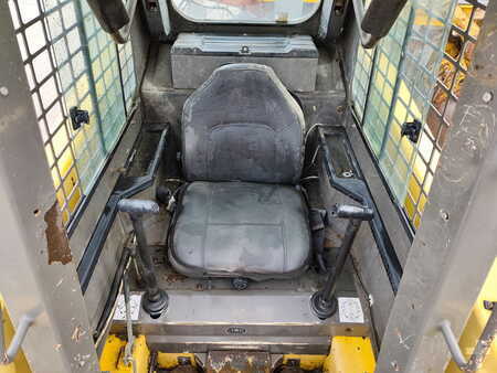 Kompaktlader 2000 Gehl 5635DXT-Turbo (12)