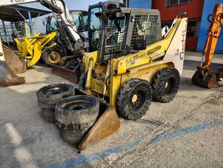 Kompaktlader 2000 Gehl 5635DXT-Turbo (7)