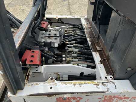Mini pelle 2004 Bobcat 320 (7)