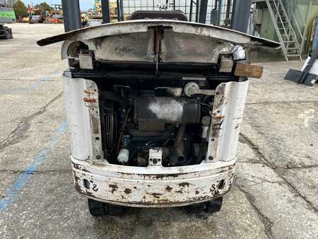 Mini pelle 2004 Bobcat 320 (8)