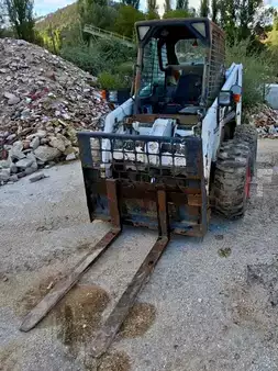 Kompaktní nakladače 2000 Bobcat 863H (2)