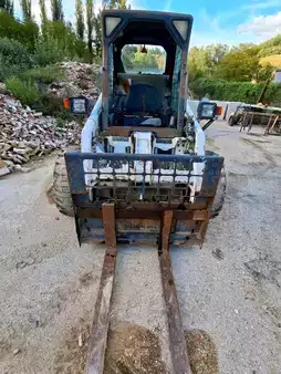 Kompaktní nakladače 2000 Bobcat 863H (3)