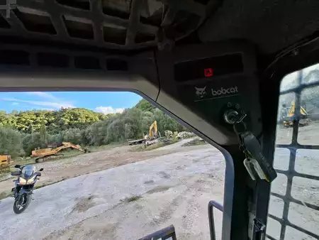 Kompaktní nakladače 2000 Bobcat 863H (6)