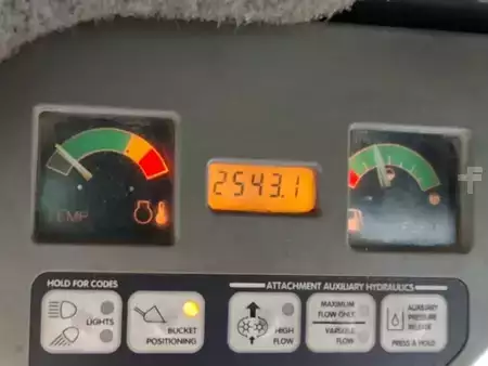 Kompaktní nakladače 2000 Bobcat 863H (7)