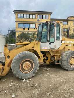Kolové nakladače 1991 Fiat-Hitachi FR130 (5)