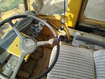 Ładowarki kołowe 1984 Fiat FR15 (12)