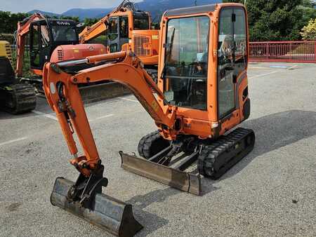 mini escavadeira 2015 Kubota KX016-4 (1)