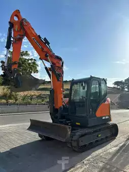 Minibagger 2023 DEVELON DX85R-7 (1)