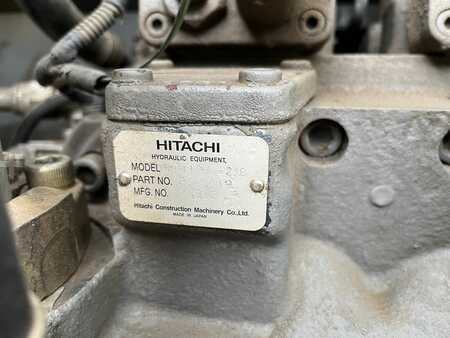 Beltegraver 2010 Hitachi ZX240N-3 (14)