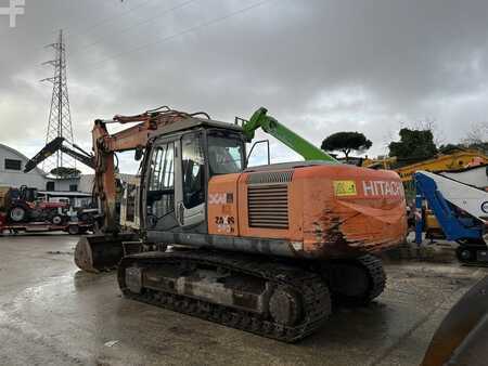 Beltegraver 2010 Hitachi ZX240N-3 (3)