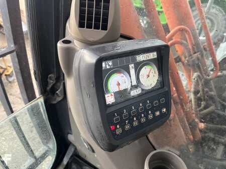 Beltegraver 2010 Hitachi ZX240N-3 (5)