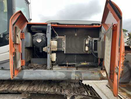 Beltegraver 2010 Hitachi ZX240N-3 (9)