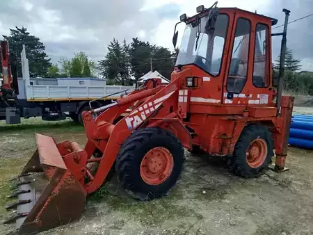 Rigid Backhoe Loader 1992 FAI 555B (9)