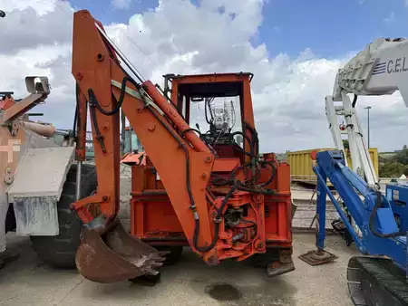 Rigid Backhoe Loader 1991 FAI 595B (3)