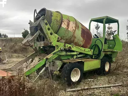 Betonmengers 1986 Merlo DBM2500 (1)