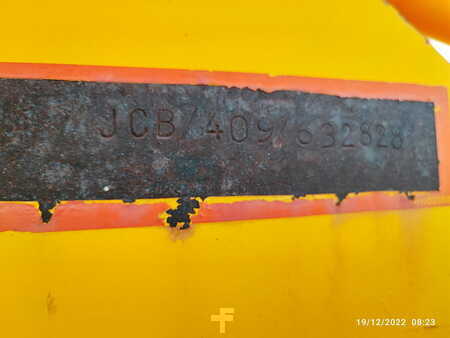 JCB 409