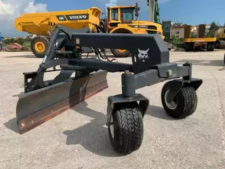Other 2014 Bobcat GRADER (1)