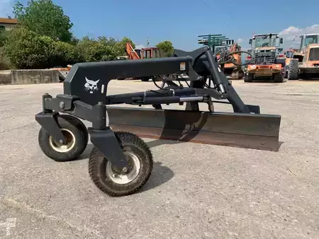 Other 2014 Bobcat GRADER (2)