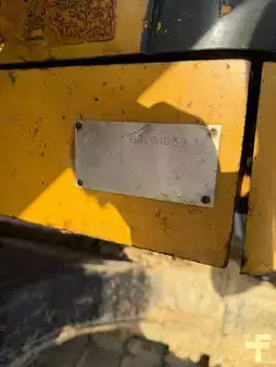 Pelles sur chenilles 1995 Caterpillar 312B (14)