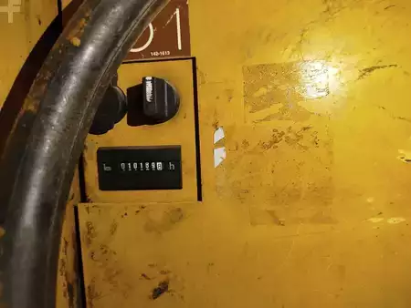 Mobilní bagry 1999 Caterpillar M315 (5)