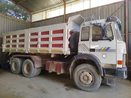 Lastbil 1990 Iveco 330-36H (1)