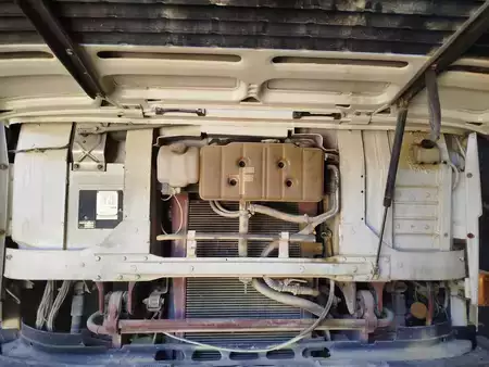 Lastbil 1990 Iveco 330-36H (3)
