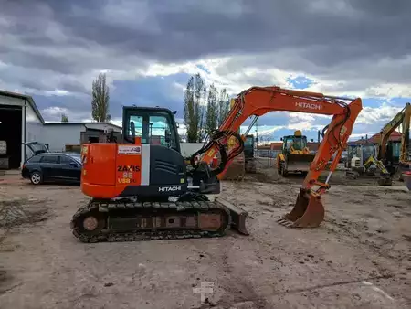 Minikaivinkoneet 2012 Hitachi ZX85USBLC-3 (2)