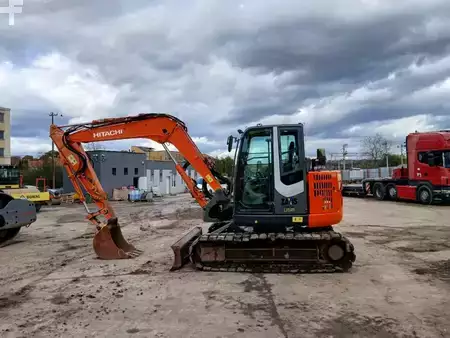 Minikaivinkoneet 2012 Hitachi ZX85USBLC-3 (3)