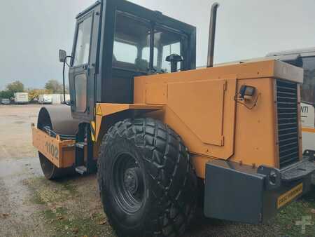 Tiejyrät 1993 Case W1102D (3)