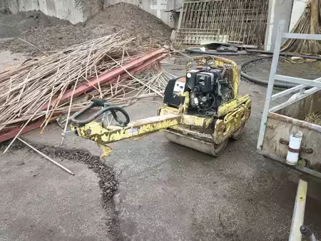 Hinattavat jyrät 1999 Ammann ARX45 (1)