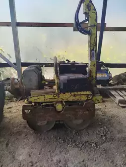 Hinattavat jyrät 1999 Ammann ARX45 (2)