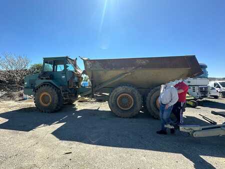 Knickgelenkte Muldenkipper/Dumper 1995 Volvo A25C (3)