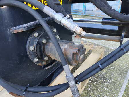 Árokvágó 2008 Caterpillar T9B (8)