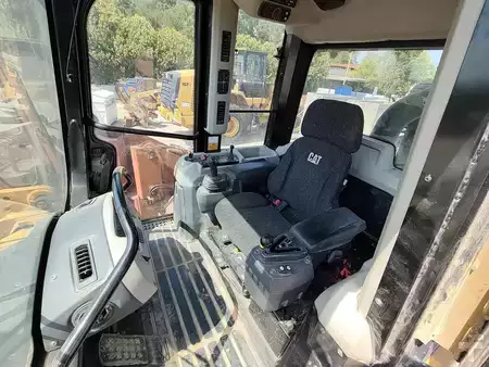 Carregadeiras de esteiras 2017 Caterpillar 963K (6)